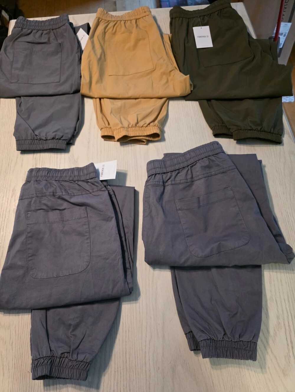 Mens Forever 21 Jogger Style Pants. Lot Of 5 Pairs. Medium. New